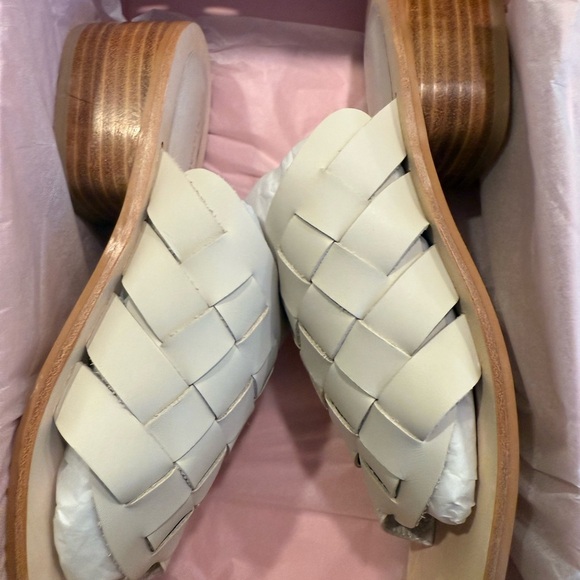 Women's Cream Woven Slide Sandals - Picture 3 of 5